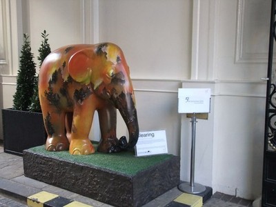 Foto A3 Indischer Elefant bei der Londoner Elefantenparade Westminster This el c2011
