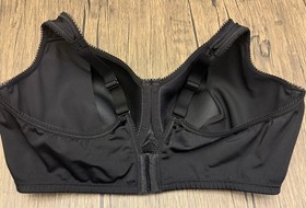 Wacoal Women's Basic Beauty Lightly Padded Underwire Full Coverage T-Shirt Bra