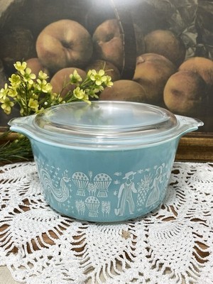 Pyrex Turquoise Amish Butterprint 473 1 Quart Casserole Dish with Lid 1950s