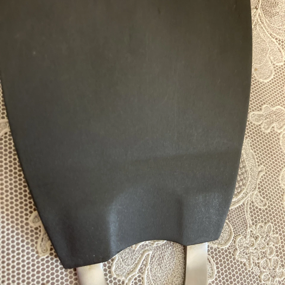 Oneida Nylon Flexible Spatula Turner Flipper Stainless Handle 11.5” - Image 4 of 4