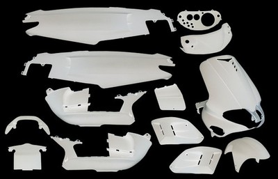 Plaatset 15-delig Edge voor Gilera Runner tot  bouwjaar 08-2005 - glanzend wit