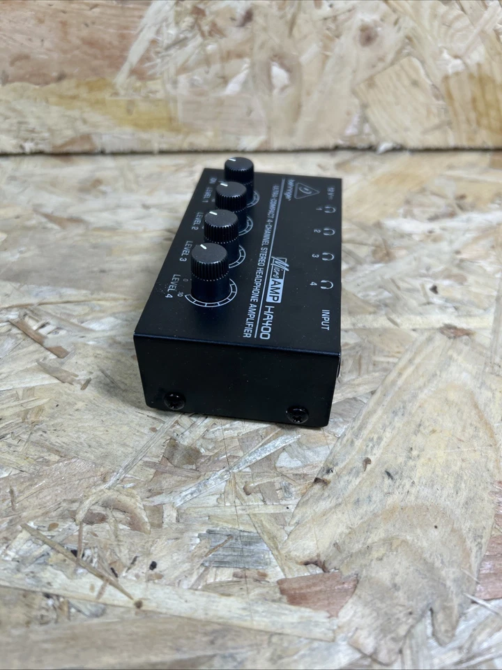 Stereo Headphone Amplifier 4 Channel, Behringer Microamp HA400 - Image 4 of 4
