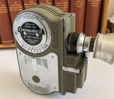 Vintage Universal Camera Corporation Cinemaster II 8mm Cine Camera