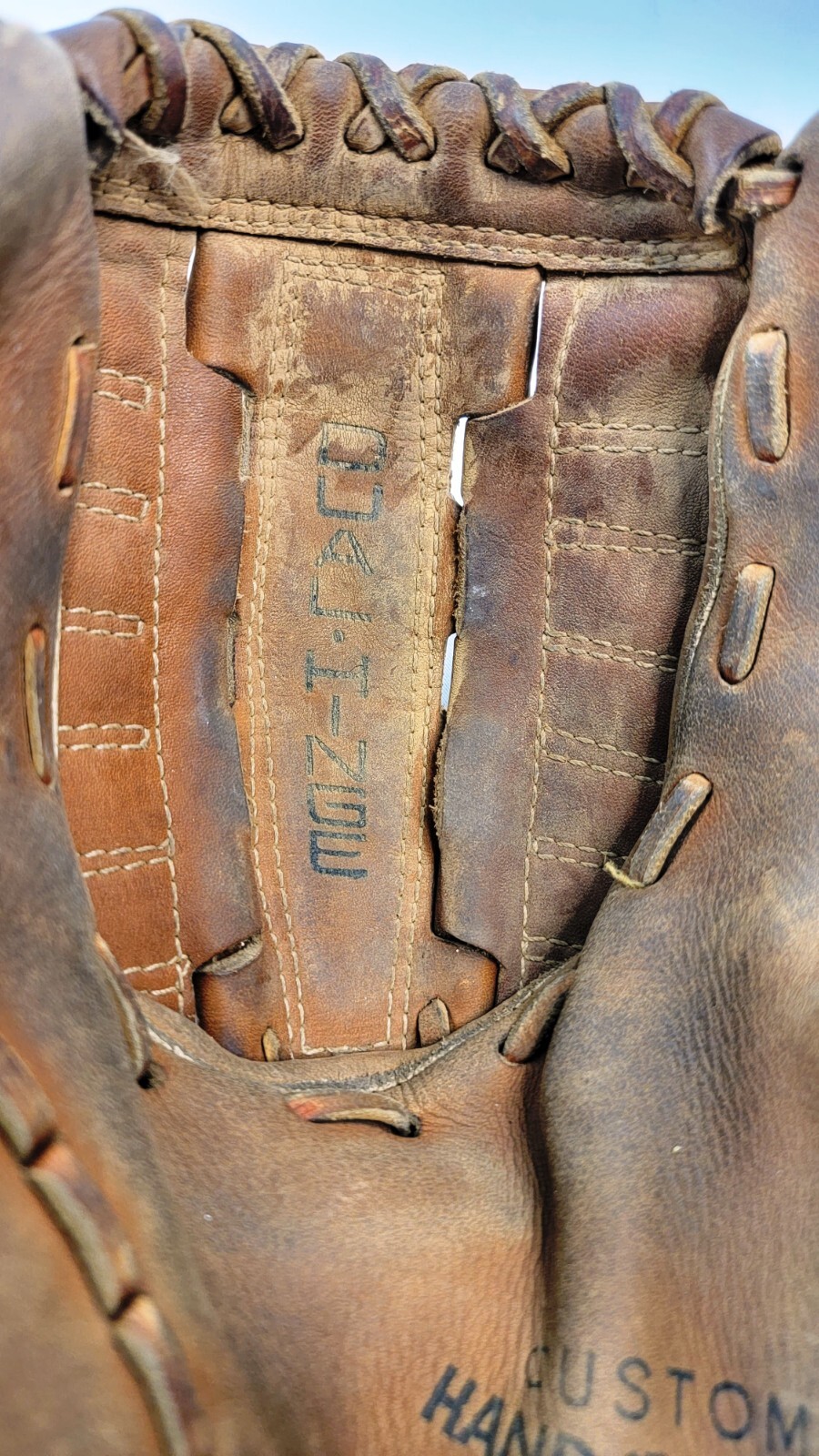 Regents 03870 Dual Hinge 12" Top Grain Cowhide Baseball Glove Tan RHT