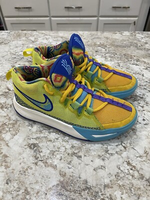 Nike Kyrie Flytrap VI 6 Limited Edition Shoes Yellow Spongebob Sz 4Y Women s 5.5