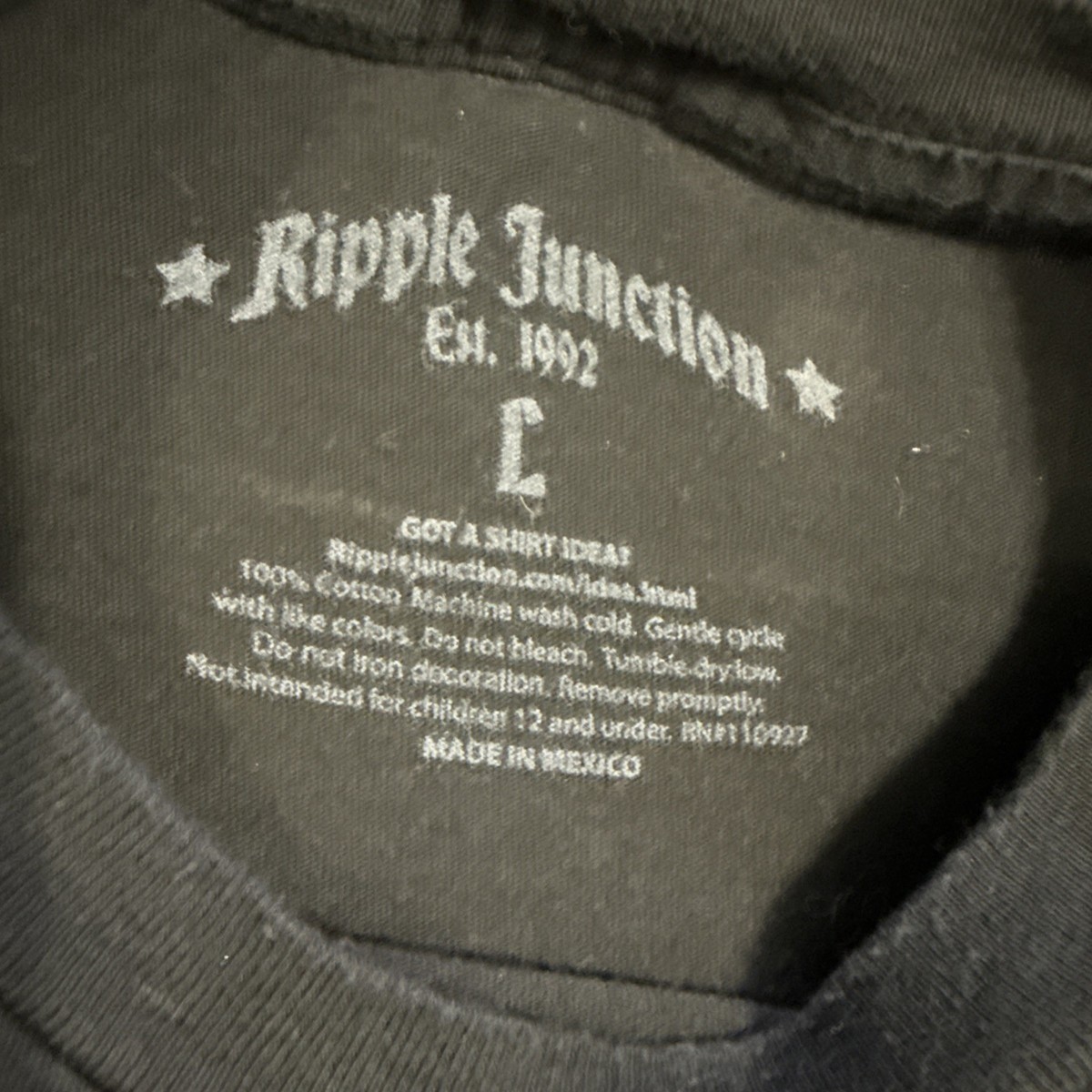 E.T. The Extra-Terrestrial Shirt Moon Scene Ripple Junction Men’s Black Tee L View 3