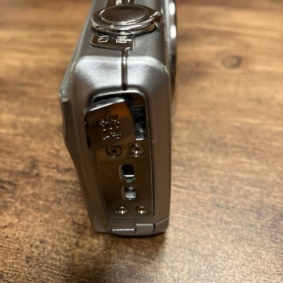 Fujifilm FinePix F Series F10 6.3MP Digital Camera - Silver for