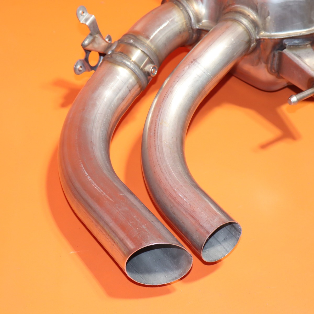 Rolls-Royce Cullinan 2019-2024 Muffler P/N 8685587