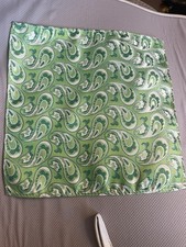 100 Silk Pocket Square Green