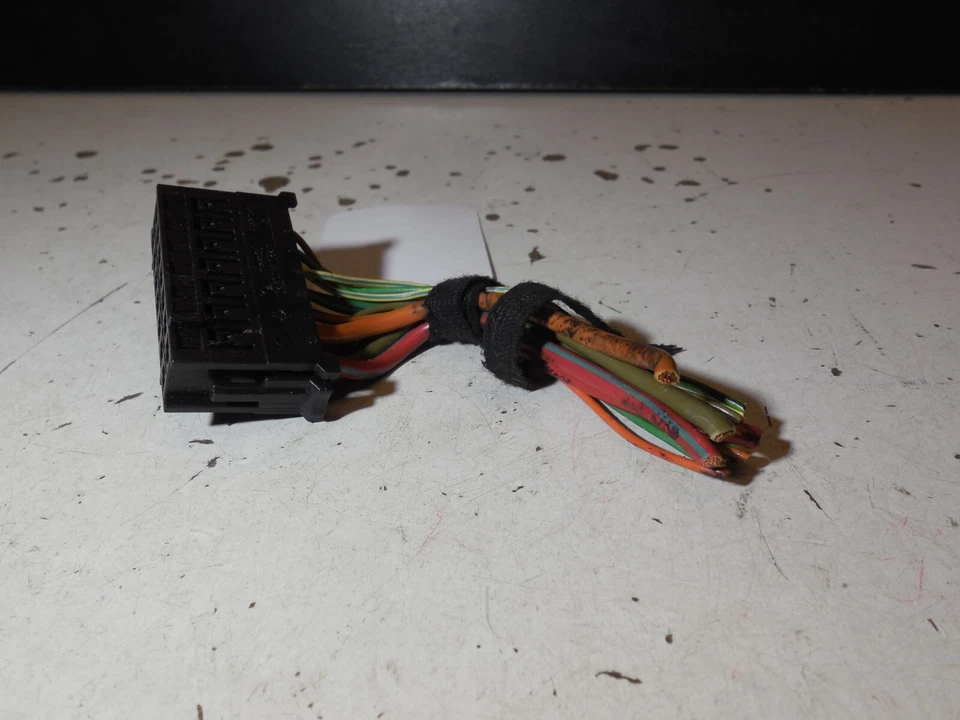 Conector de cable módulo de control de asiento A2205453728 07-13 Mercedes Benz S63 AMG S550 Foto 3 de 4