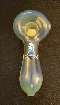 CHAMELEON HAND BLOWN GLASS TOBACCO PIPE 