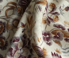 SUZANNE TUCKER CURTAIN FABRIC DESIGN Lucrece 0.75 METRE CASSIS 100% LINEN