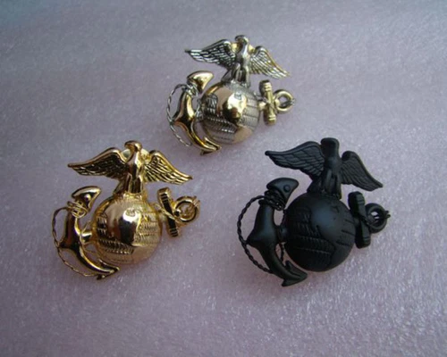 Three Pieces WWII WW2 USMC Officer EGA Barracks Metal Hat Military Badge