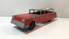 TOOTSIETOY No. P-10296 FORD COUNTRY SEDAN Red/White MADE IN USA