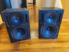 Behringer Truth B2030A High-Resolution Reference Studio Monitor PAIR Barely Used