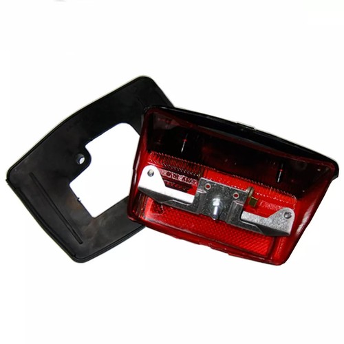 FANALINO STOP POSTERIORE TETTO NERO PER VESPA 50 CC SPECIAL -P216/T-NE - Foto 3 di 4