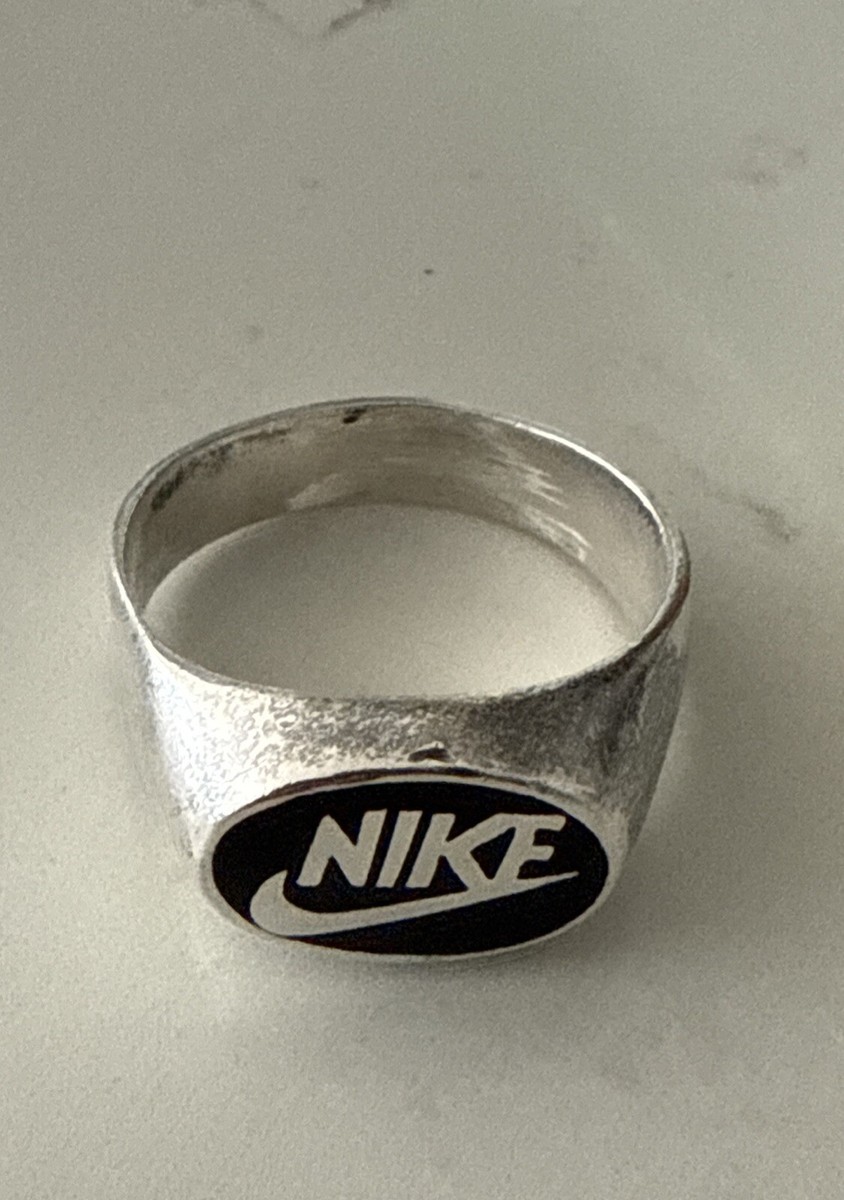 【美品】 90s Nike silver color ring 925 RARE VINTAGE 80'S STERLING SILVER NIKE SWOOSH ONYX MENS RING