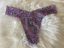 NWT Victoria's Secret Lace Thong Panty