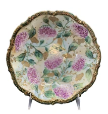 Hand Painted Serving Bowl Hydrangreas Gold Scalloped Edge 9 5/8" D Unmarked Vtg