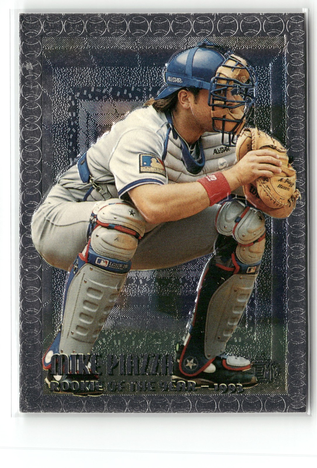 1995 Topps Embossed Mike Piazza #110