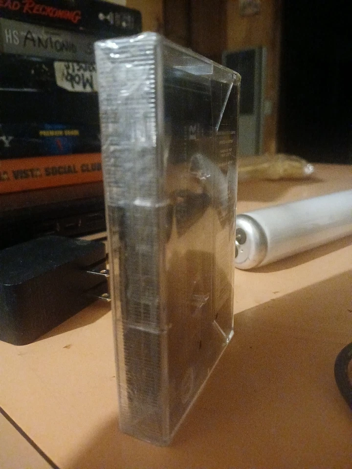 Guns N’ Roses - G N’ R Lies (1988) (TAPE) SEALED ~ NOS ~ W/ HYPE STICKER ~ RARE! - Image 3 of 4