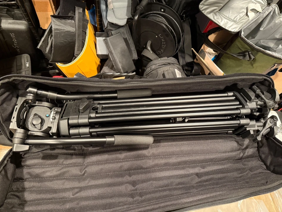 Vinten Vision Blue Head Plus Legs - TRIPOD - Image 3 of 4