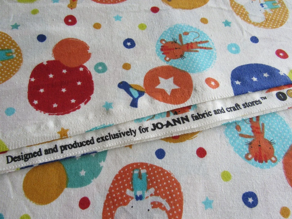 5/8 yd x 43" Adorable Primary Colorful BALLS ANIMALS Juvenile Baby Cotton Fabric - Image 4 of 4