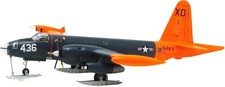 Lockheed P2V-7 Neptune Operation Deep Freeze with Trading Card 1/104 Scale Model