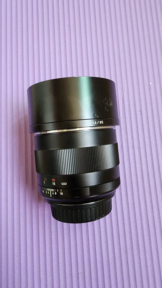 Lente ZEISS Planar T 85 mm f/1,4 MF ZE para montura Canon EF - Imagen 3 de 4