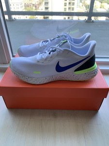 blue nike revolution 5