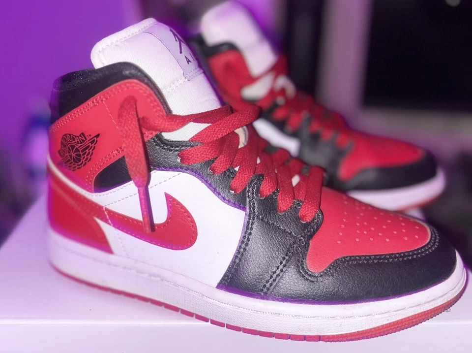 WMS AIR JORDAN 1 MID - NEGRO/GIMNASIO ROJO-BLANCO Foto 3 de 4