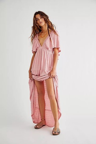 MAXI DRESS IN BRIDAL ROSE PINK 
