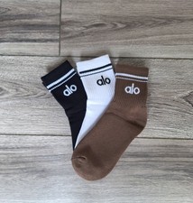 Alo Yoga Unisex Half Crew Throwbacks socks Bundle 3 pairs Size Medium