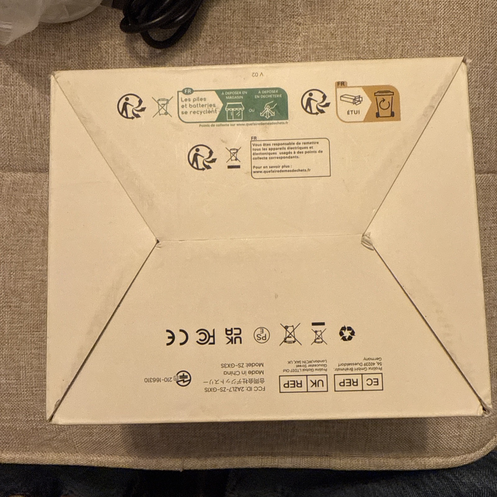 IeGeek WireFree Wireless Battery Powered Night Vision Camera ZS-GX3S/ WHITE 