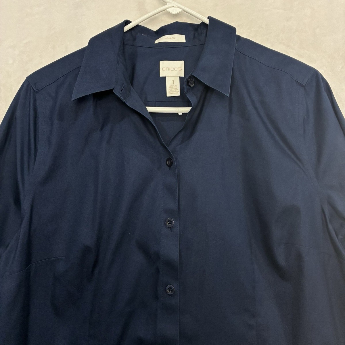Chico's No Iron Navy Blue Button Down Shirt M Sz 1 Top 3/4 Sleeve