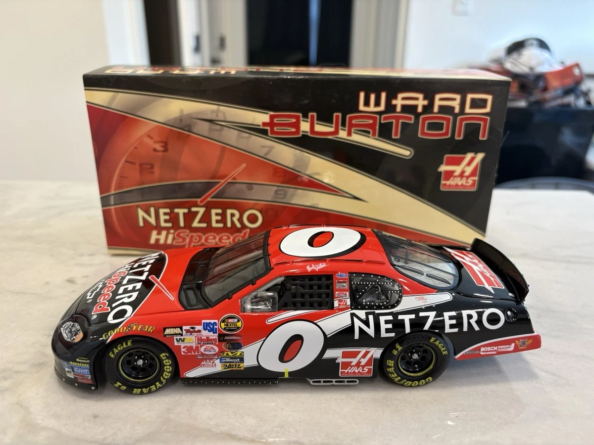 Miniature Nascar 1/24 Action – Ward Burton 2004, Joe Nichols Axiom, Chevrolet Silverado, édition Limitée