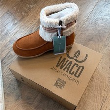 REVITALIGN Siesta Frosty Brown Winter Boots with White Accents