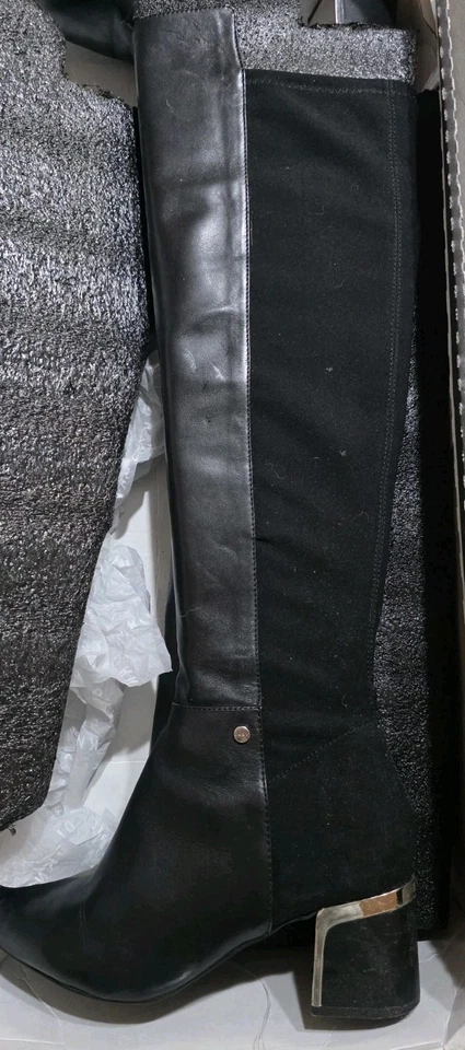 Botas hasta la rodilla DKNY vintage cromadas, espuma y tela elásticas talla 9 medianas Foto 2 de 4