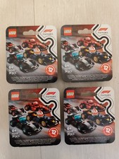 4 voitures Lego Formule 1 (Ferrari, Red Bull, Mercedes, Mc Laren)