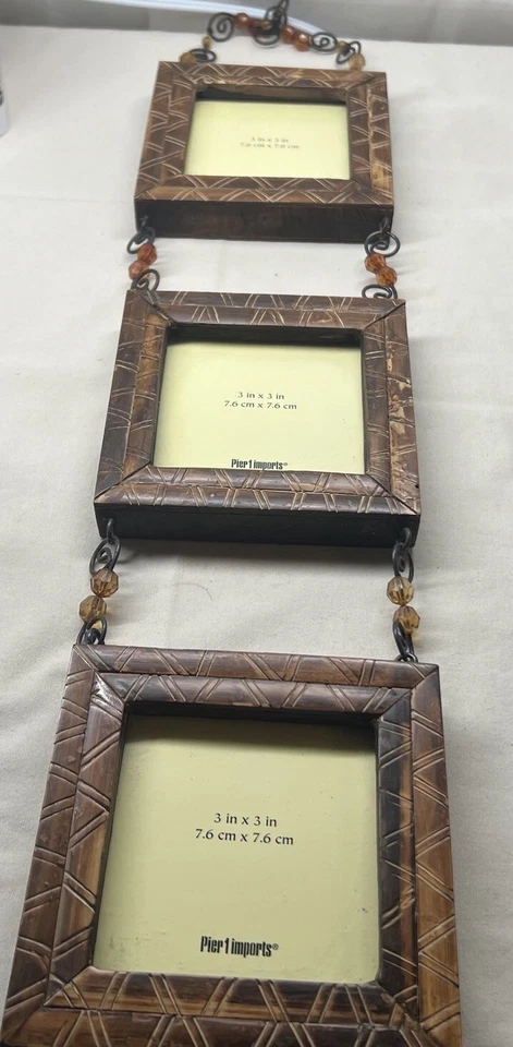 Pier 1 Importa Marcos de Bambú Conectados por Hermosas Cuentas 3 Marcos 3x3. Foto 3 de 4