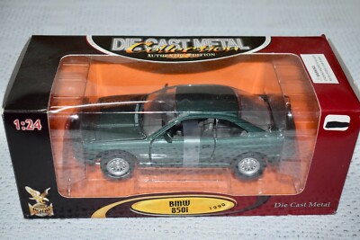 Road Legends Signature 1990 BMW 850i Green 1:24 DieCast Car Model