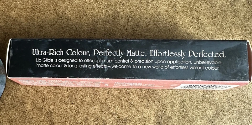 MeMeMe Deslizador de Labios Acabado Terciopelo Color de Labios - Melocotón Divertido - Lote de 4 - Nuevo en Caja Foto 2 de 3