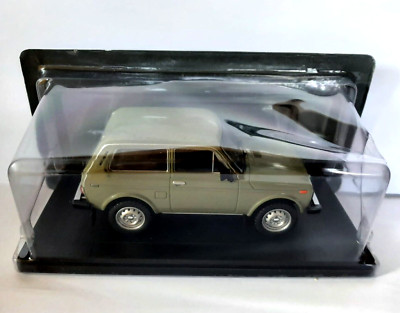 Die Cast Lada Niva 1990 Modellauto 1:24 Scala SALVAT (20)