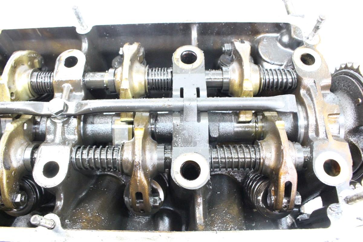 Damaged 75-88 BMW E24 E23 E28 M30 6-Cyl Engine Cylinder Head