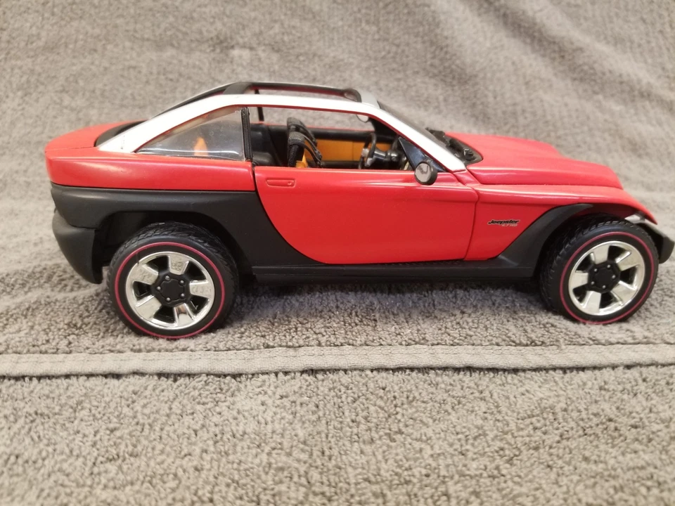 JEEP JEEPSTER CONCEPT (red) 1/18 DIECAST by MATCHBOX COLLECTIBLES - Image 4 of 4