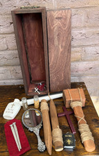 Unico Kit Cacciatori di Vampiri Fatto a Mano Pali Croce Bibbia Acqua Santa Unghie Prop (A)