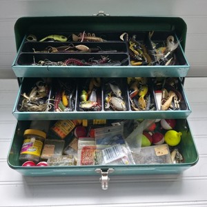 ebay antique tackle box Vintage Tackle Box with Lures