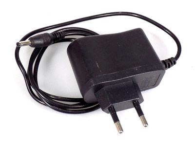 JWSD051000 Power Supply Unit PSU Netzteil AC Adapter 5W, 5V, 1A, 3.5x1.35mm TOP