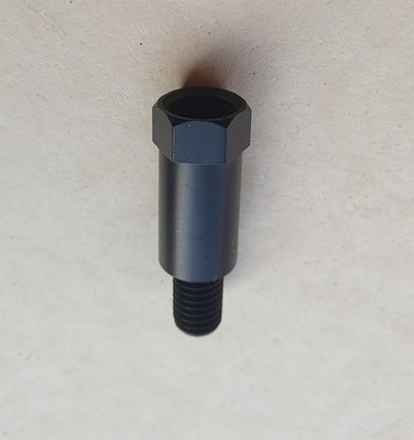 Spiegeladapter schwarz 8mm Yamaha Innengewinde auf 10mm Außengewinde