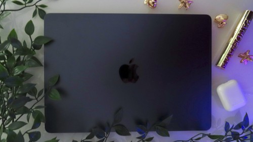 MacBook Air M2 13,6” – Mitternacht | 256 GB SSD | 8 GB RAM - Bild 3 von 10